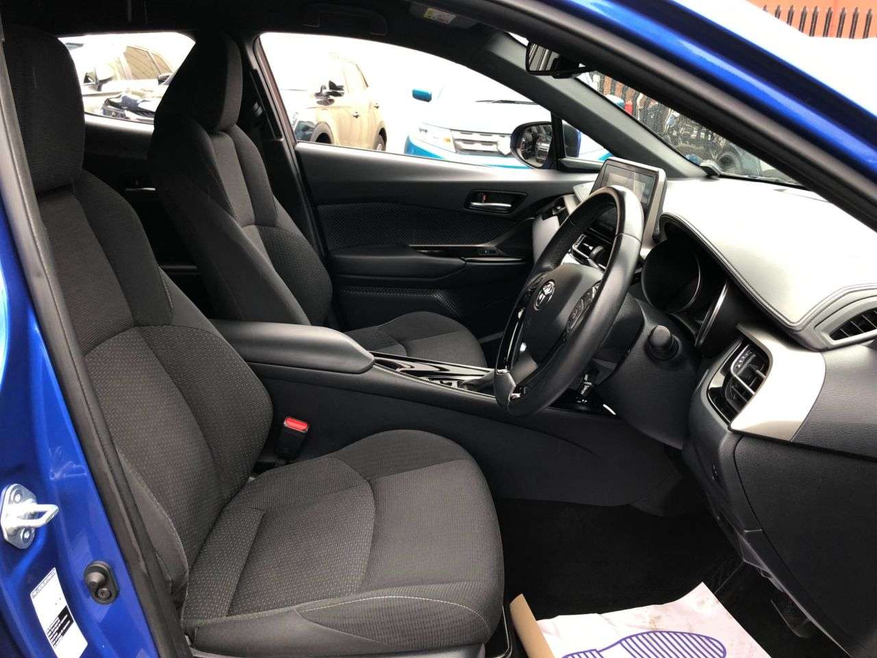 2019 TOYOTA C-HR 2019 TOYOTA C-HR