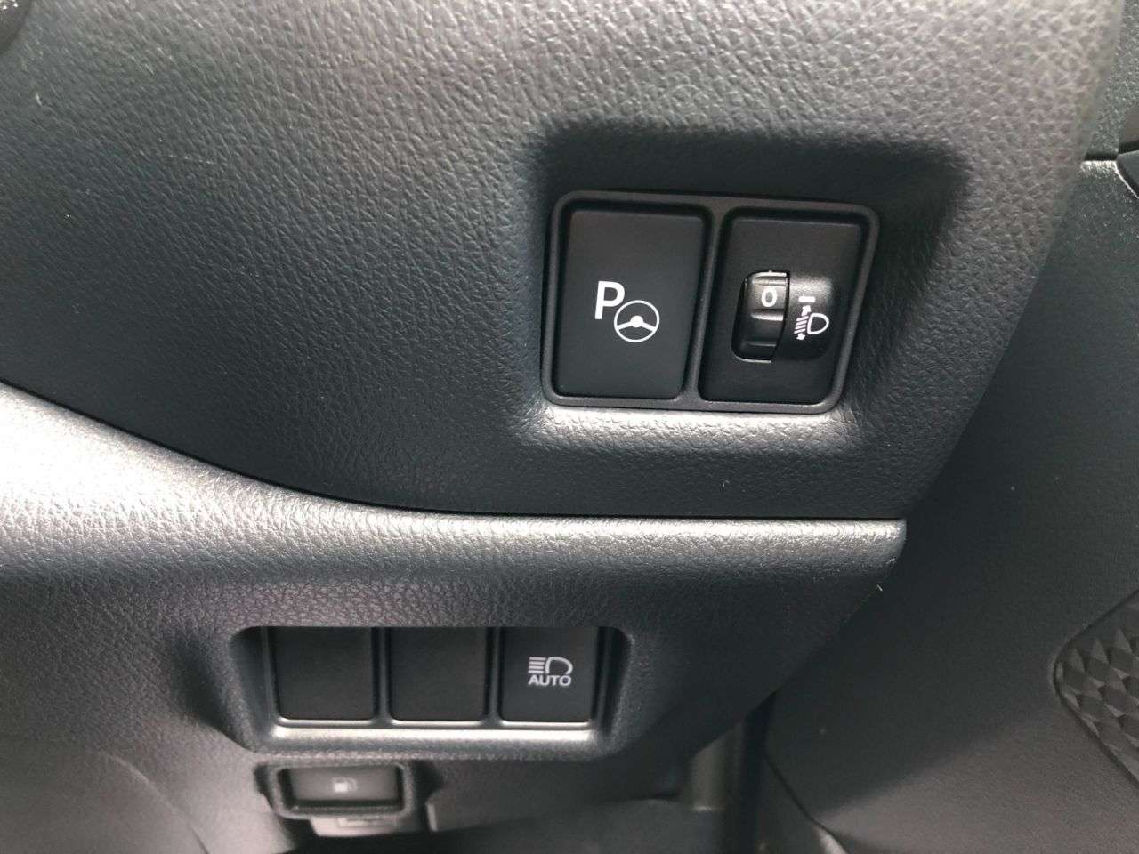 2019 TOYOTA C-HR 2019 TOYOTA C-HR