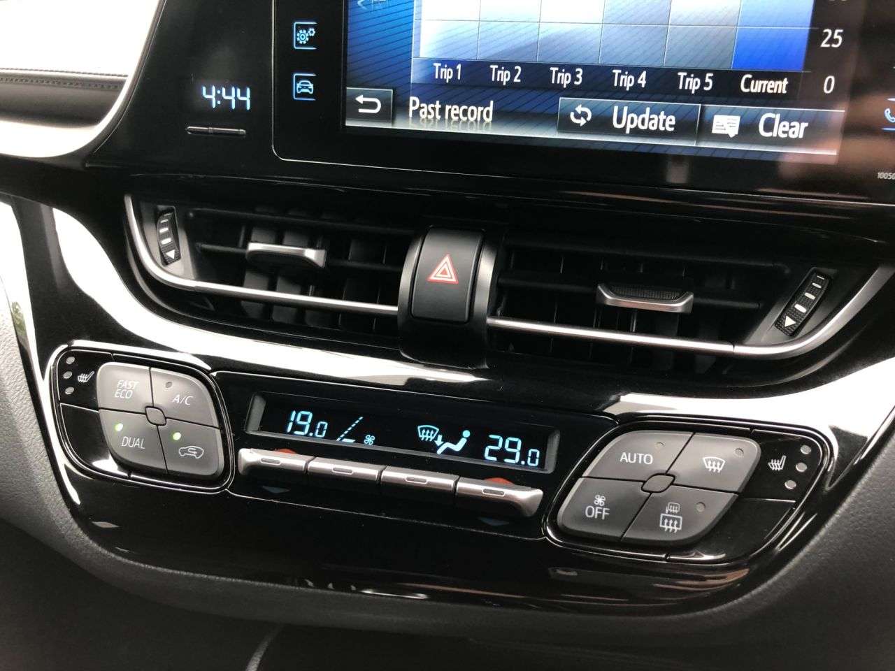 2019 TOYOTA C-HR 2019 TOYOTA C-HR