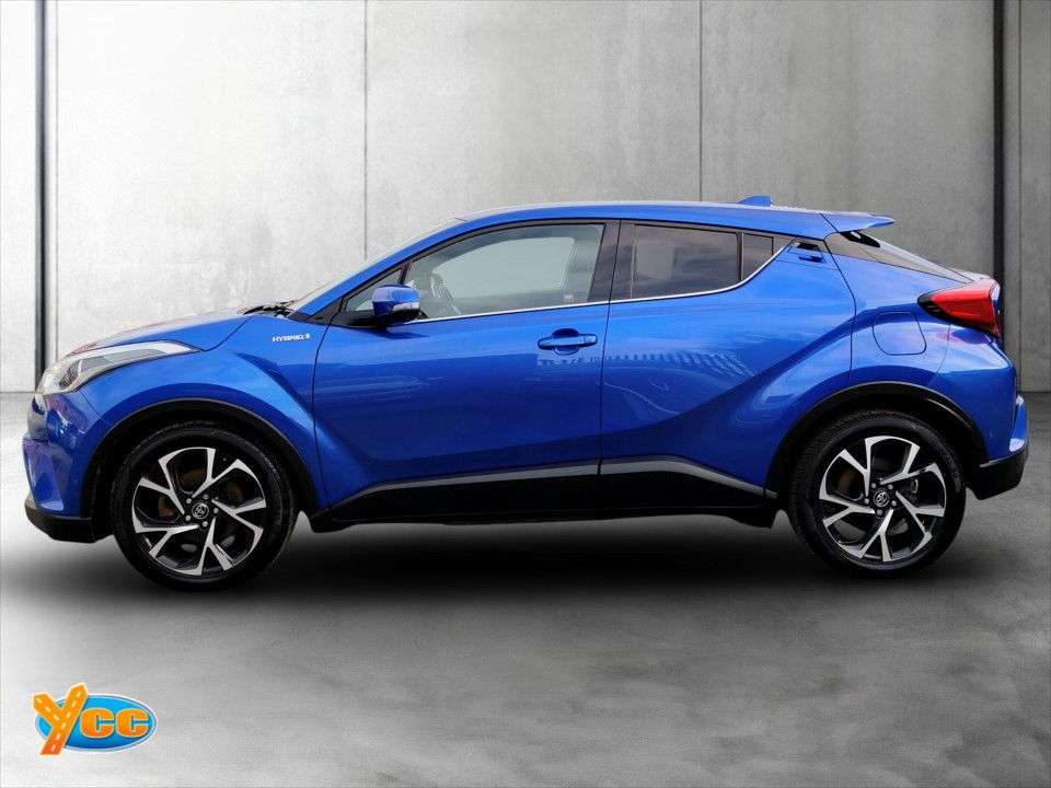 A 2019 TOYOTA C-HR 1.8 VVT-h Design SUV 5dr Petrol Hybrid CVT Euro 6 (s/s) (122 ps) 3 STAMP DE A 2019 TOYOTA C-HR 1.8 VVT-h Design SUV 5dr Petrol Hybrid CVT Euro 6 (s/s) (122 ps) 3 STAMP DE