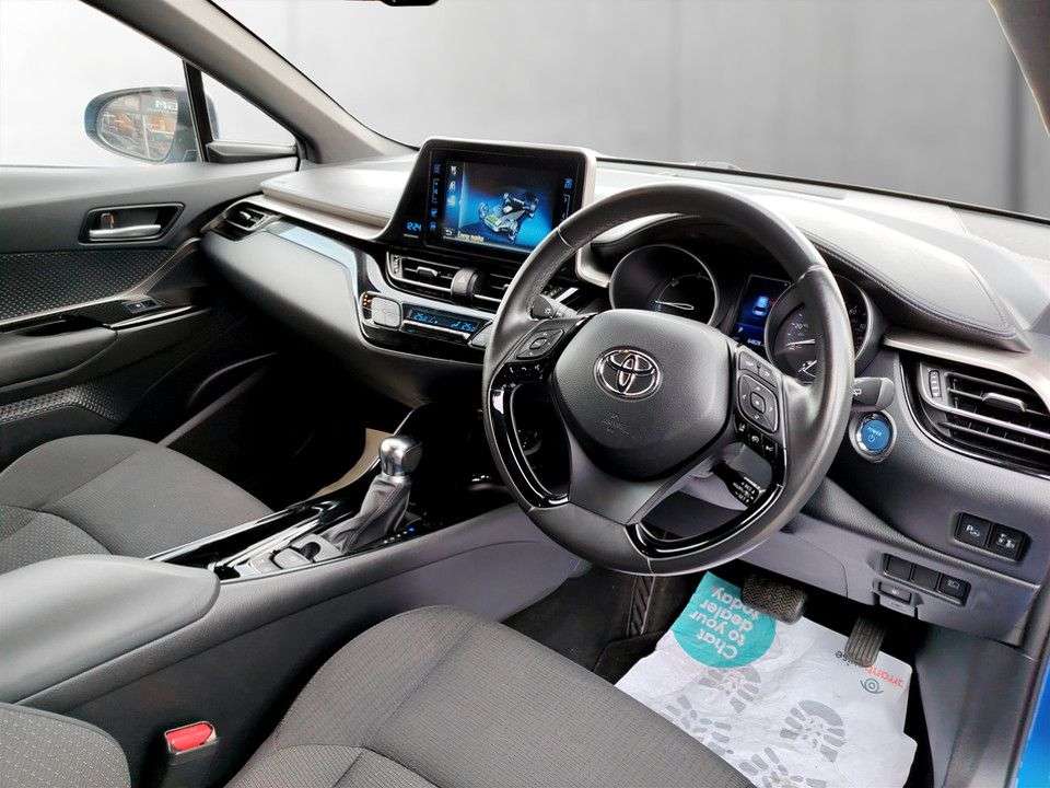 2019 TOYOTA C-HR 2019 TOYOTA C-HR