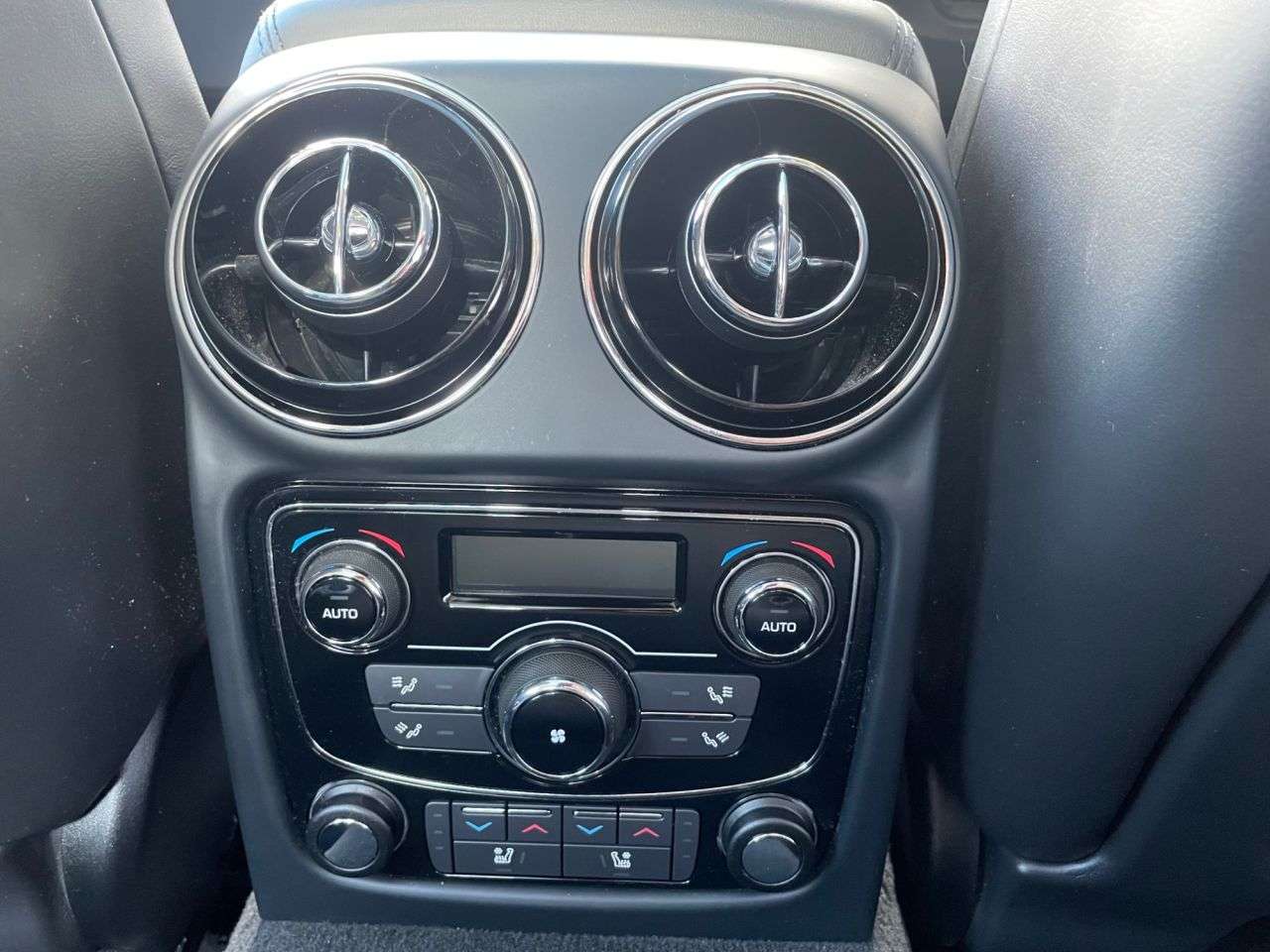 2015 JAGUAR XJ 2015 JAGUAR XJ