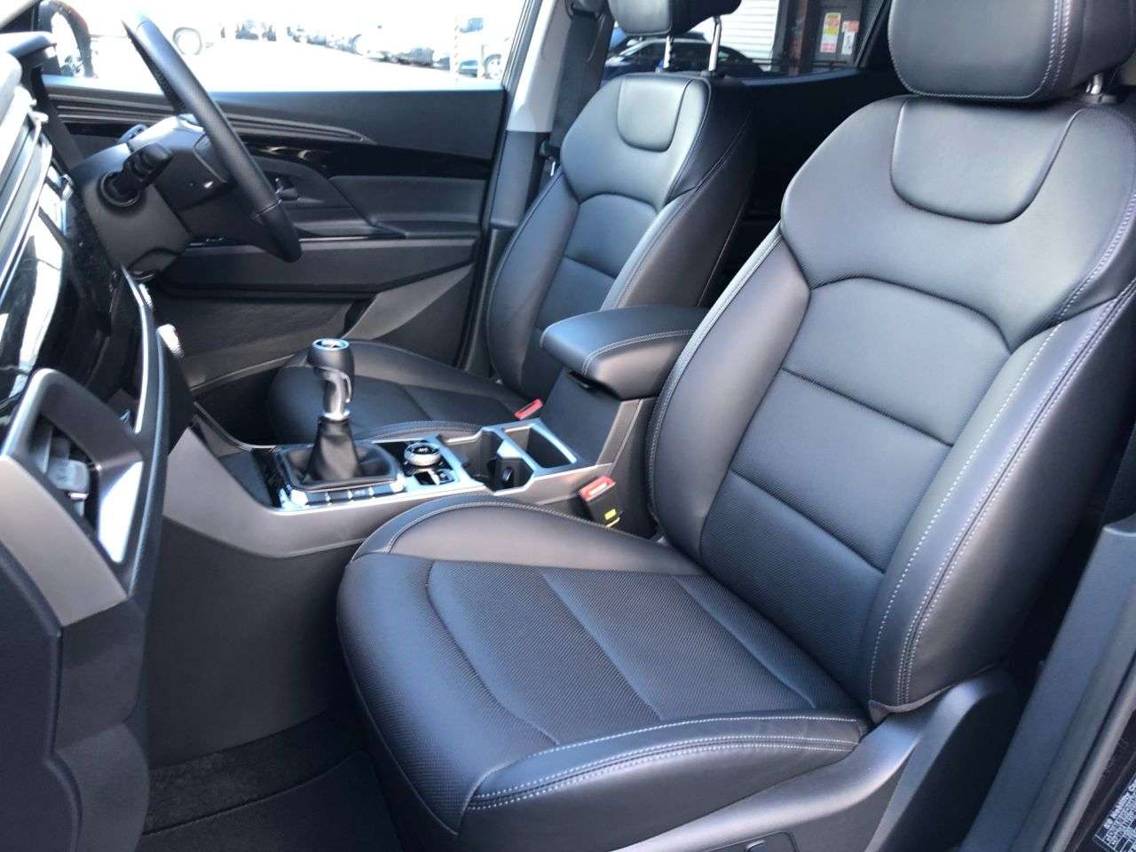 2025 KGM KORANDO 2025 KGM KORANDO