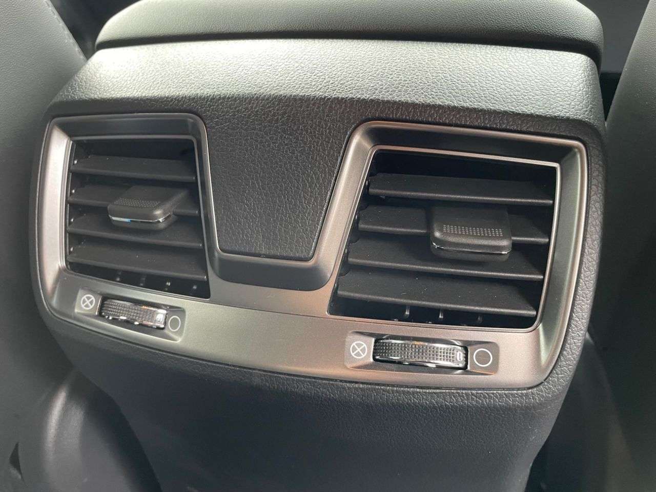 2025 KGM MUSSO 2025 KGM MUSSO