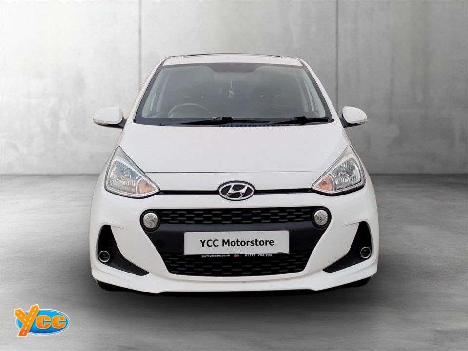 A 2017 HYUNDAI I10 1.2 Premium SE Hatchback 5dr Petrol Manual Euro 6 (87 ps) 5 STAMP FULL DEAL A 2017 HYUNDAI I10 1.2 Premium SE Hatchback 5dr Petrol Manual Euro 6 (87 ps) 5 STAMP FULL DEAL