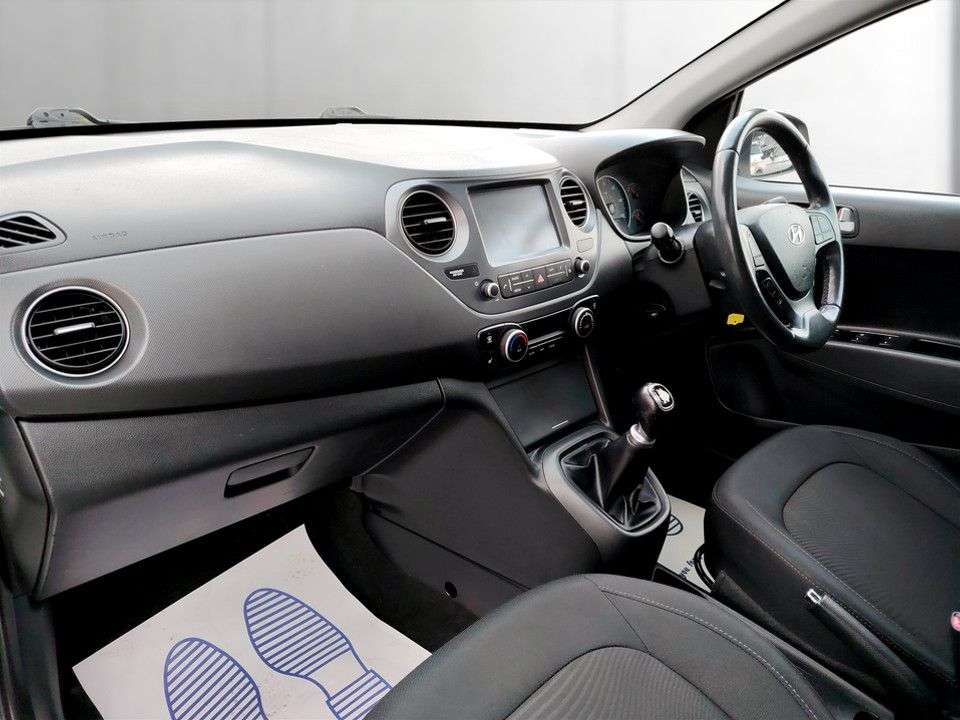 2017 HYUNDAI I10 2017 HYUNDAI I10