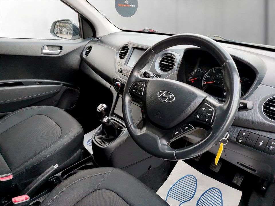 2017 HYUNDAI I10 2017 HYUNDAI I10