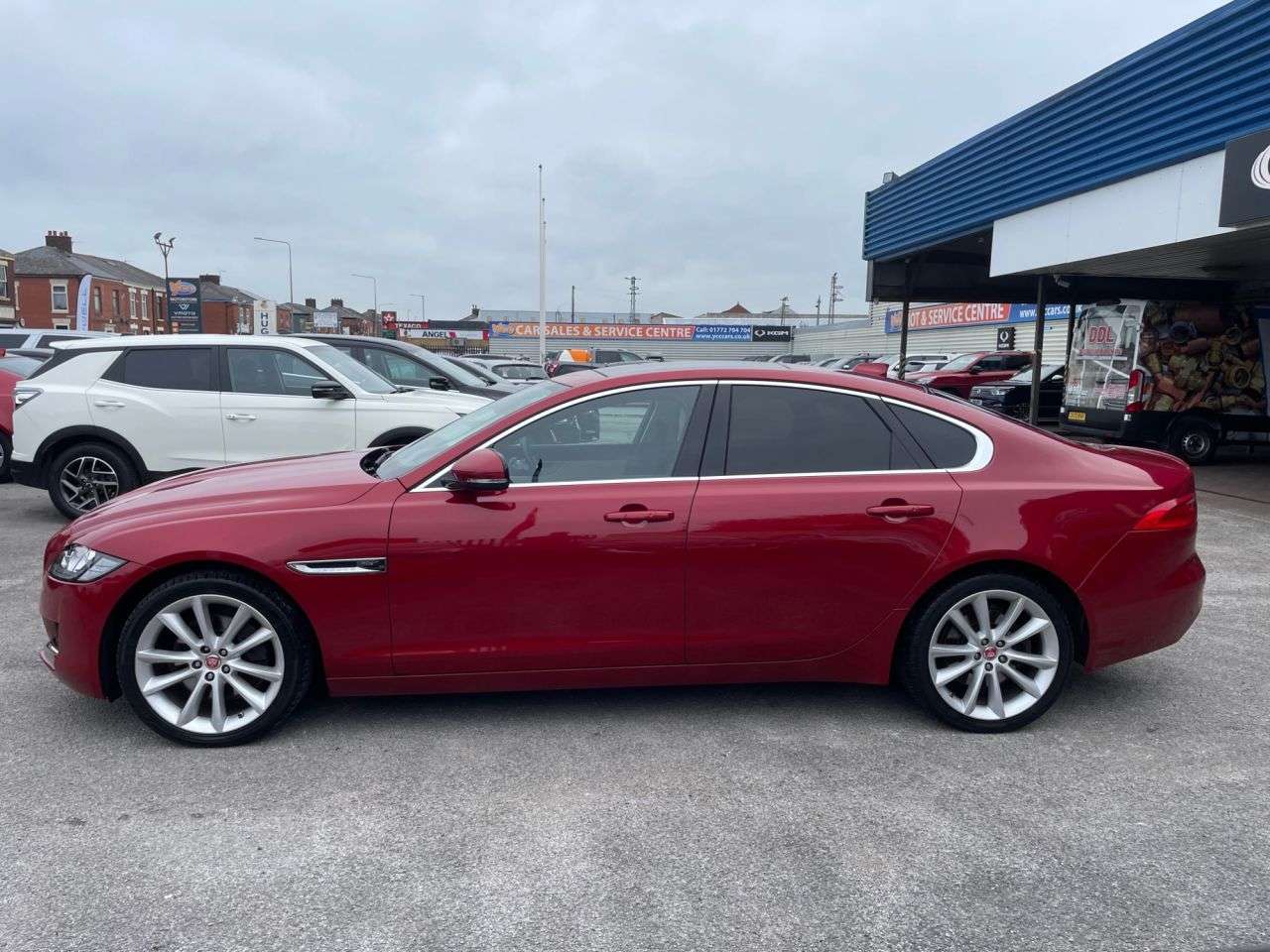 2017 JAGUAR XF 2017 JAGUAR XF