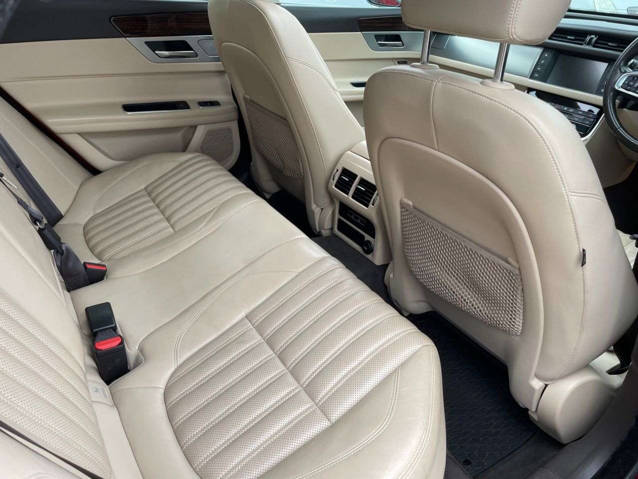 2017 JAGUAR XF 2017 JAGUAR XF