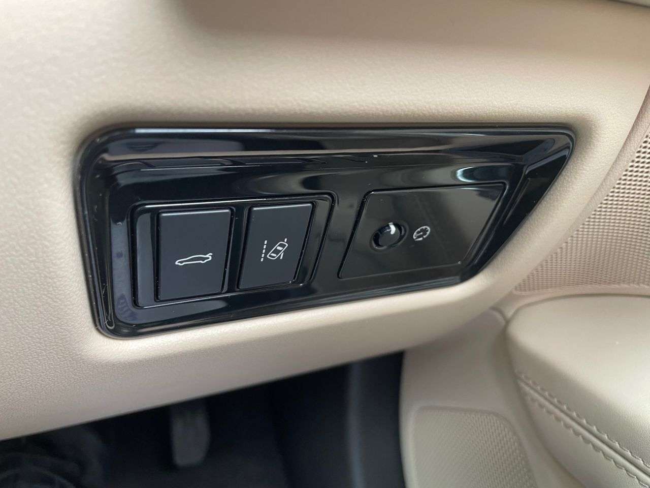 2017 JAGUAR XF 2017 JAGUAR XF