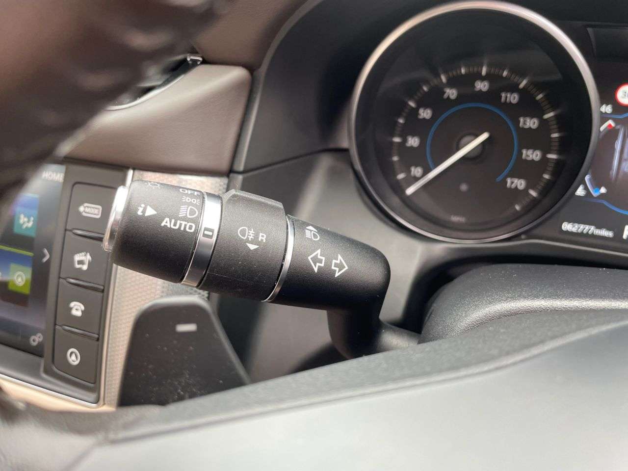 2017 JAGUAR XF 2017 JAGUAR XF