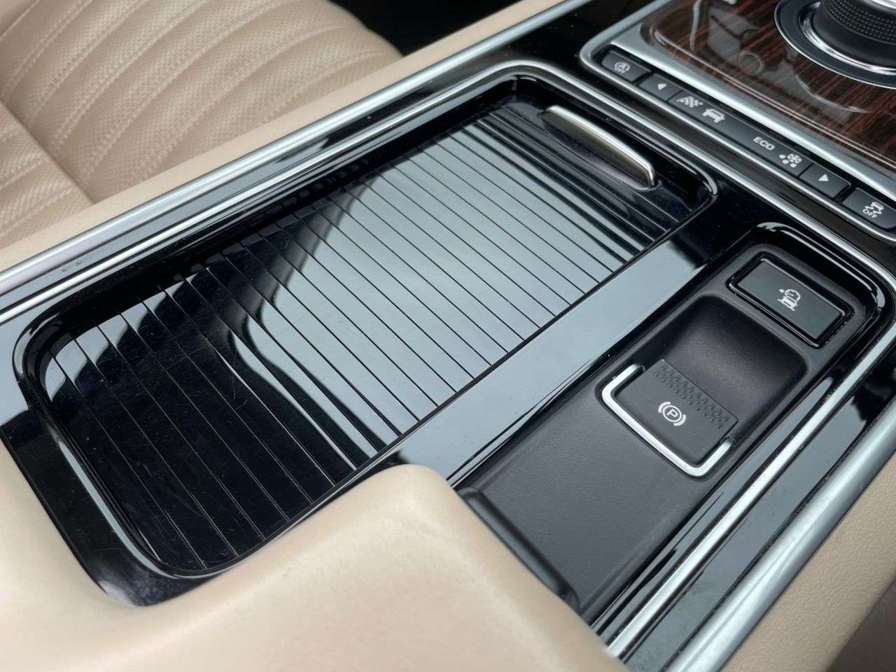 2017 JAGUAR XF 2017 JAGUAR XF