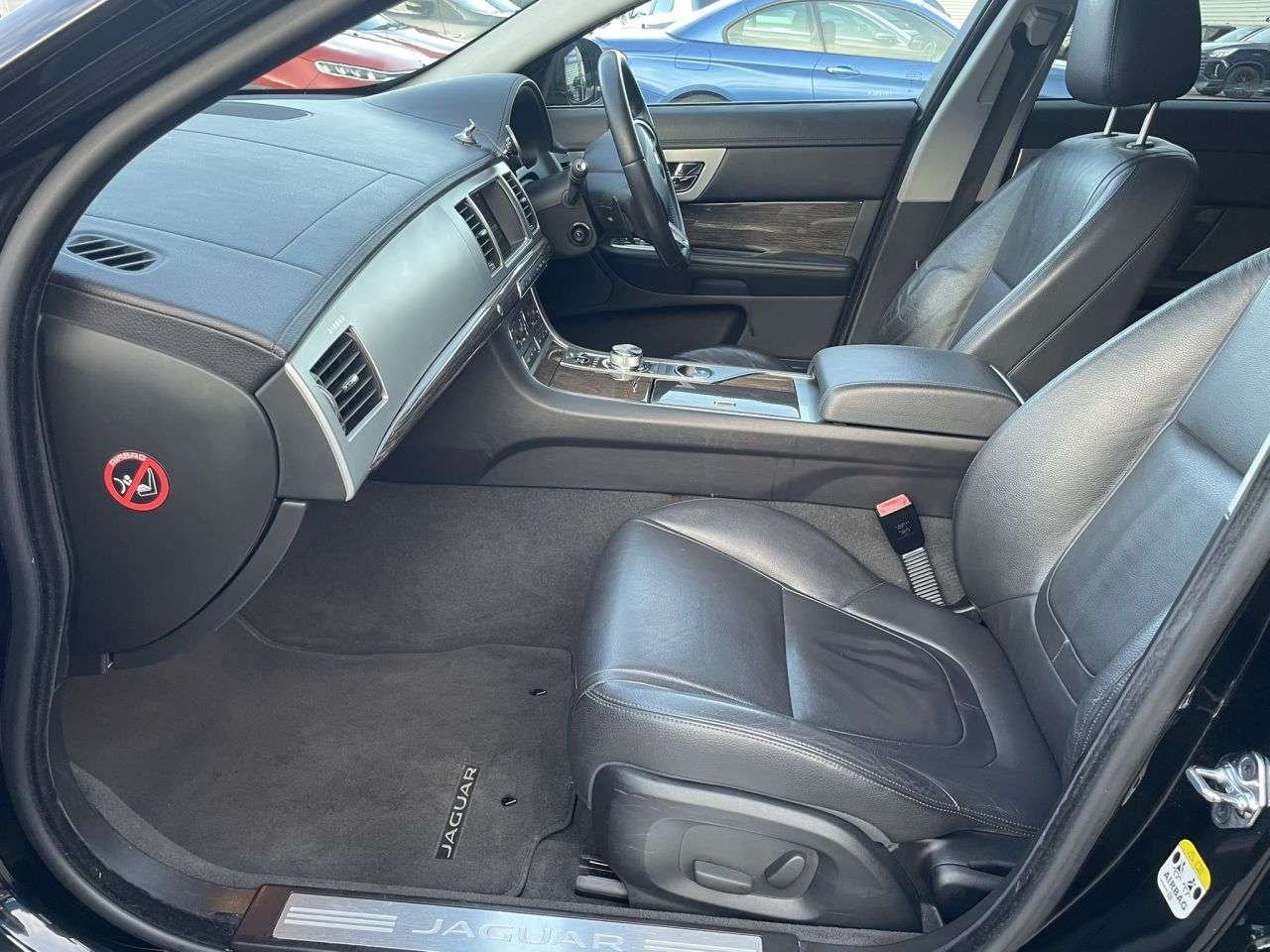 2015 JAGUAR XF 2015 JAGUAR XF