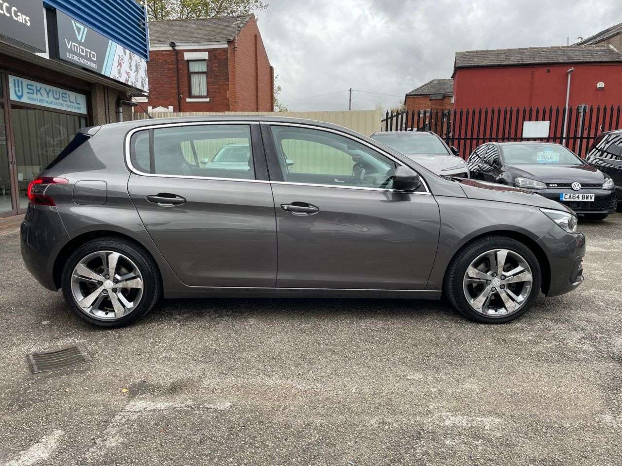 2018 PEUGEOT 308 2018 PEUGEOT 308