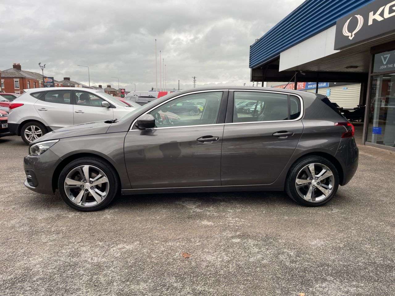 2018 PEUGEOT 308 2018 PEUGEOT 308