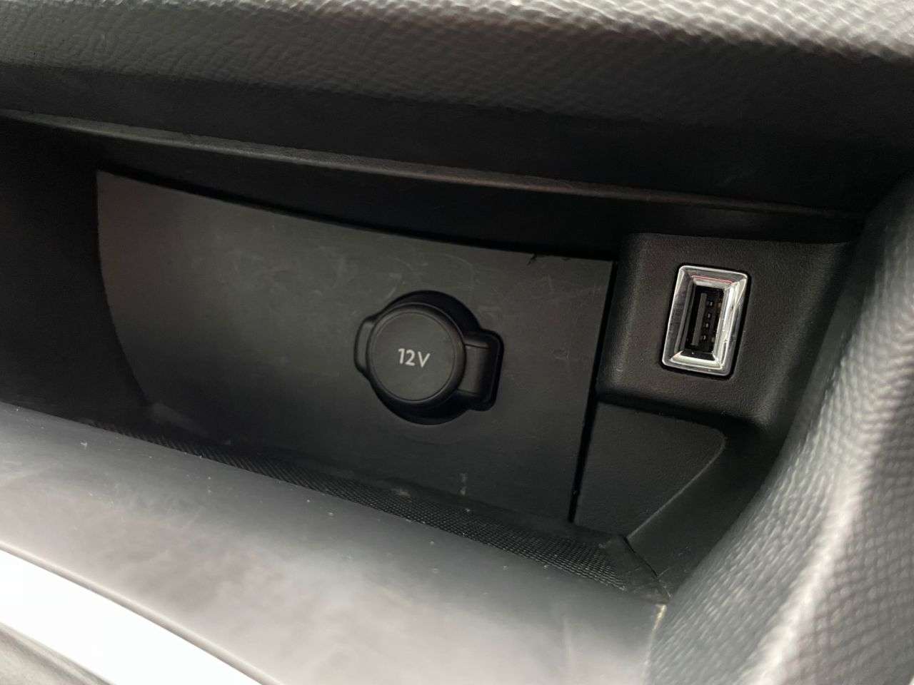 2018 PEUGEOT 308 2018 PEUGEOT 308