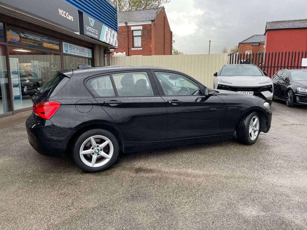 2017 BMW 1 SERIES 2017 BMW 1 SERIES