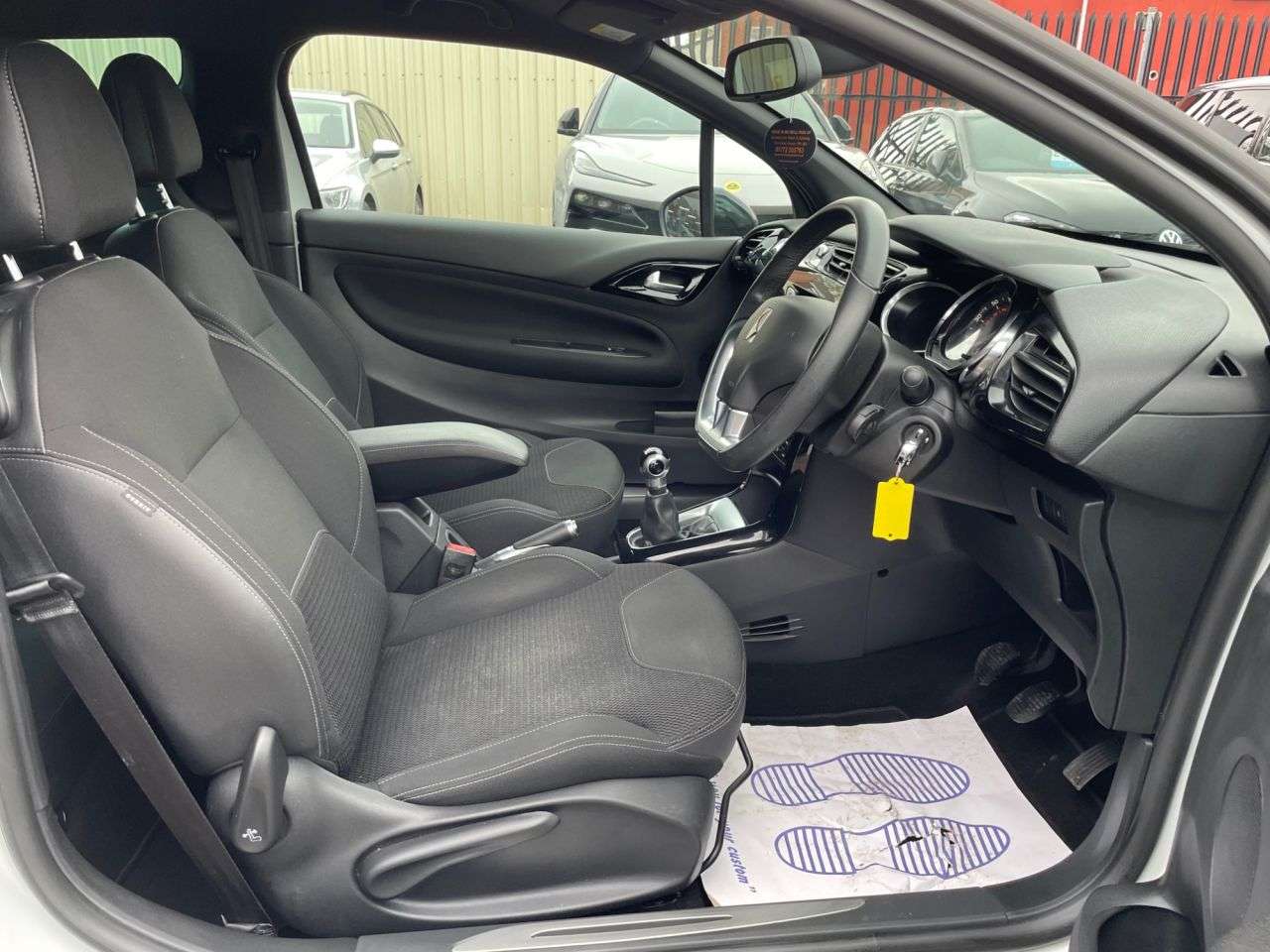 2015 CITROEN DS3 2015 CITROEN DS3