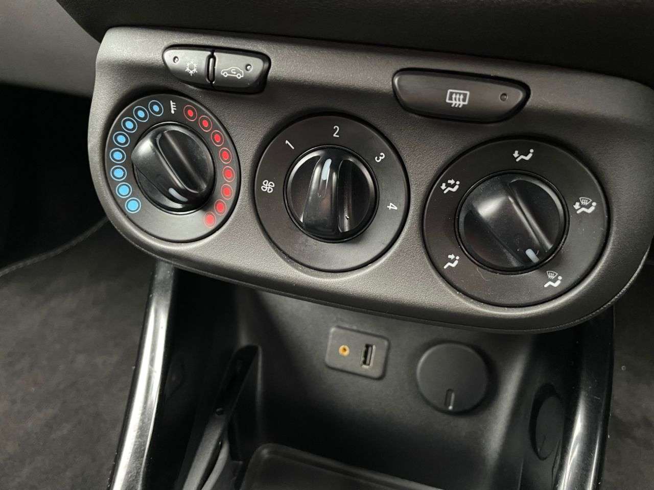 2015 VAUXHALL CORSA 2015 VAUXHALL CORSA