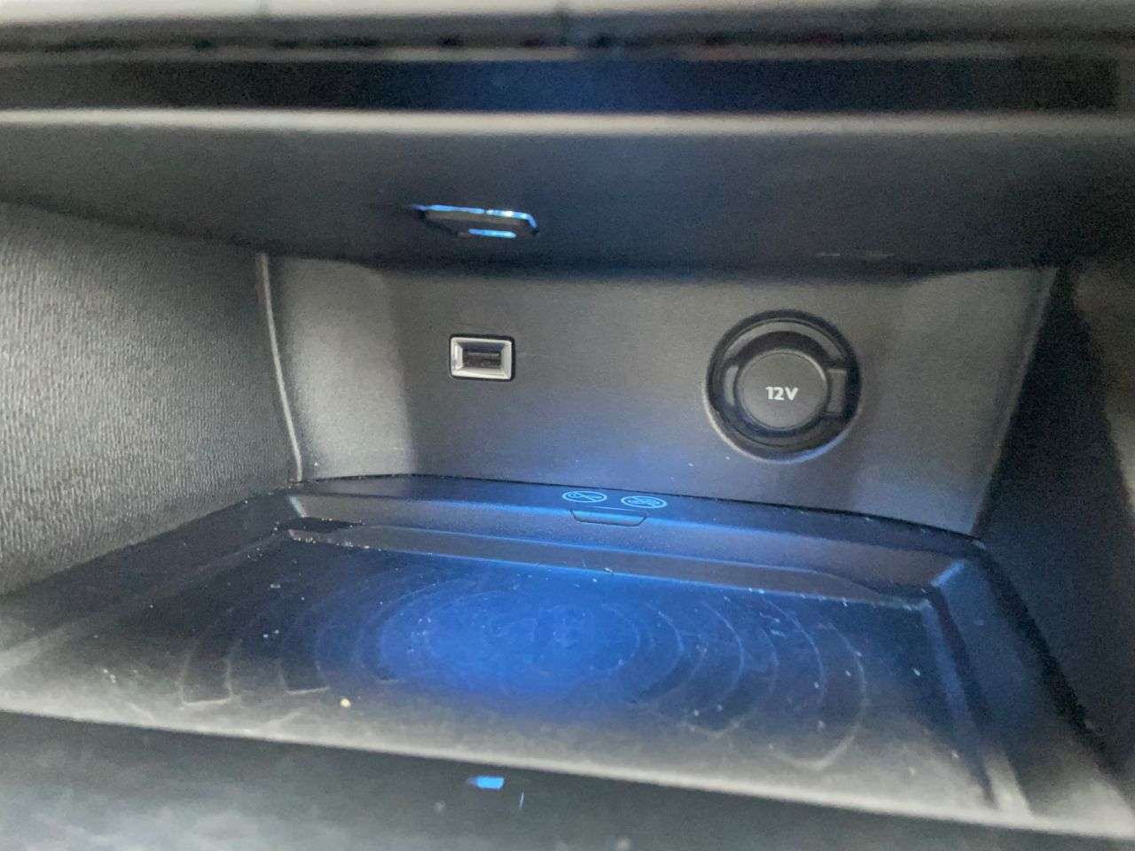 2017 PEUGEOT 3008 2017 PEUGEOT 3008