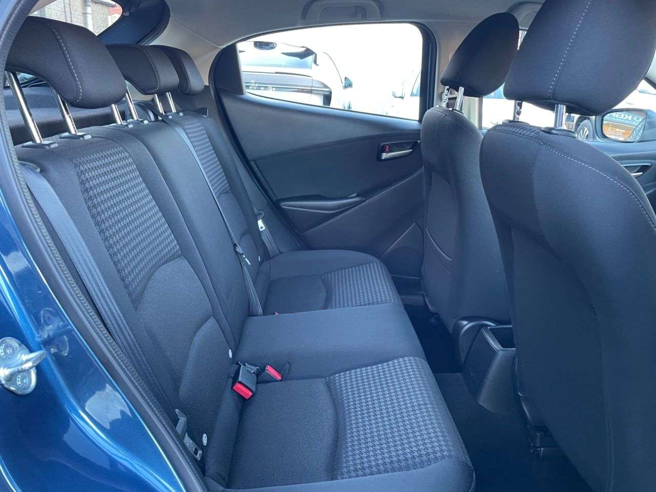 2019 MAZDA MAZDA2 2019 MAZDA MAZDA2