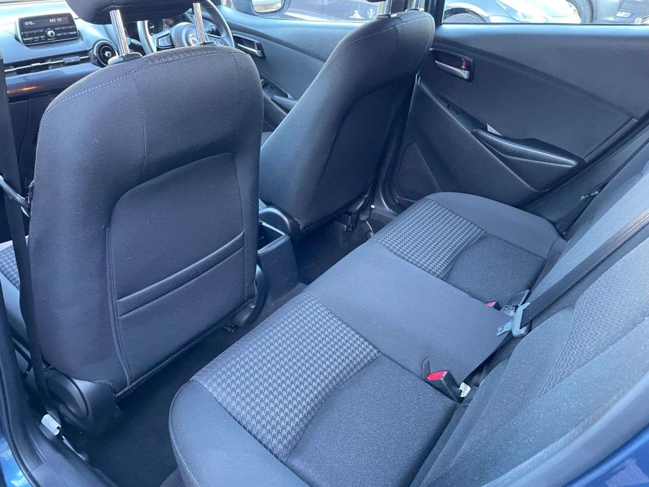 2019 MAZDA MAZDA2 2019 MAZDA MAZDA2