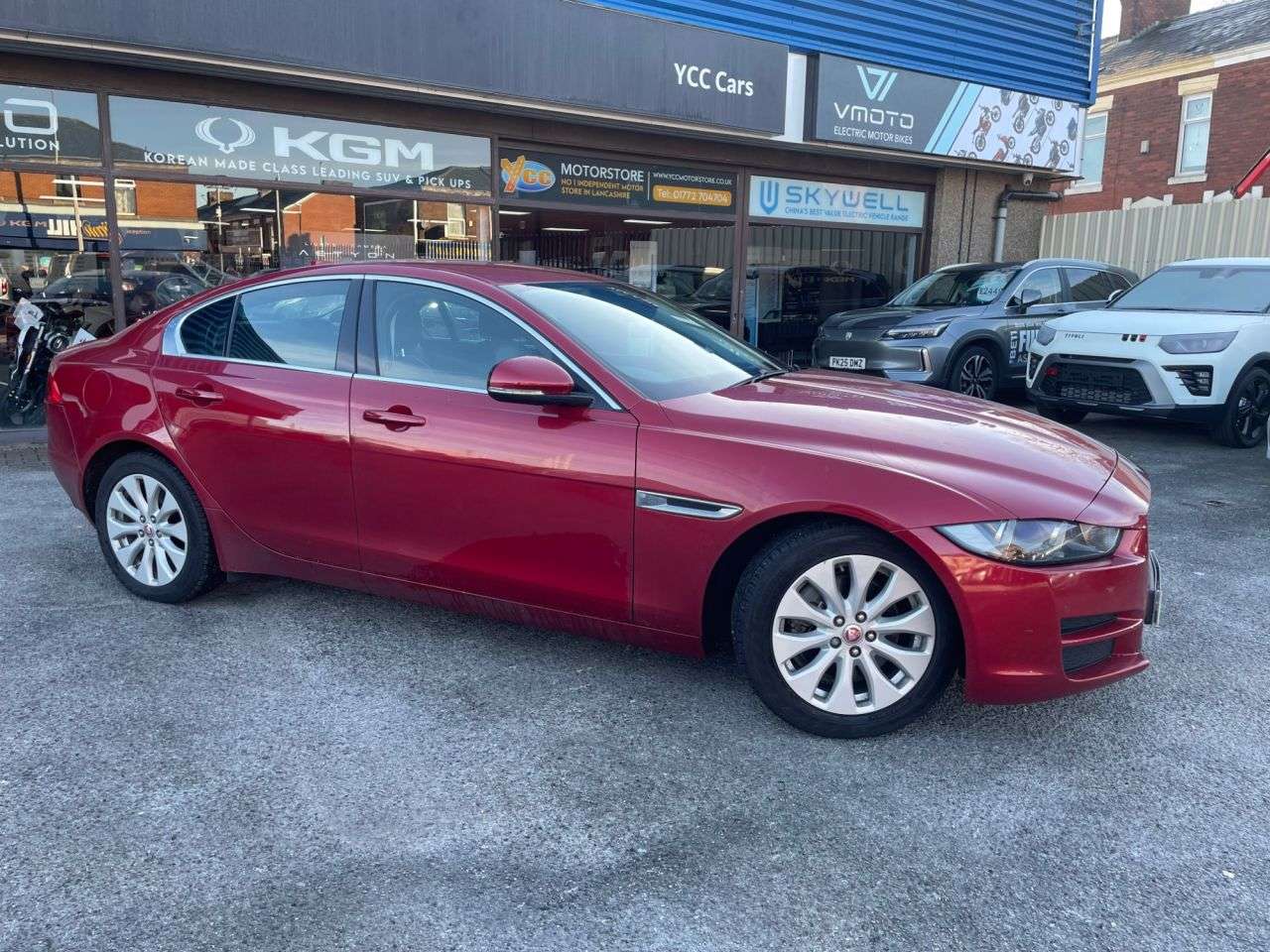 2018 JAGUAR XE 2018 JAGUAR XE