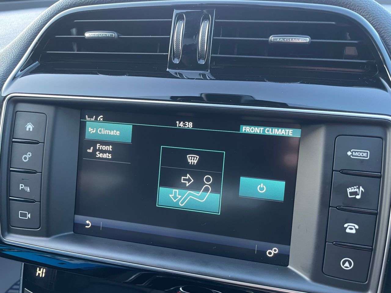 2018 JAGUAR XE 2018 JAGUAR XE