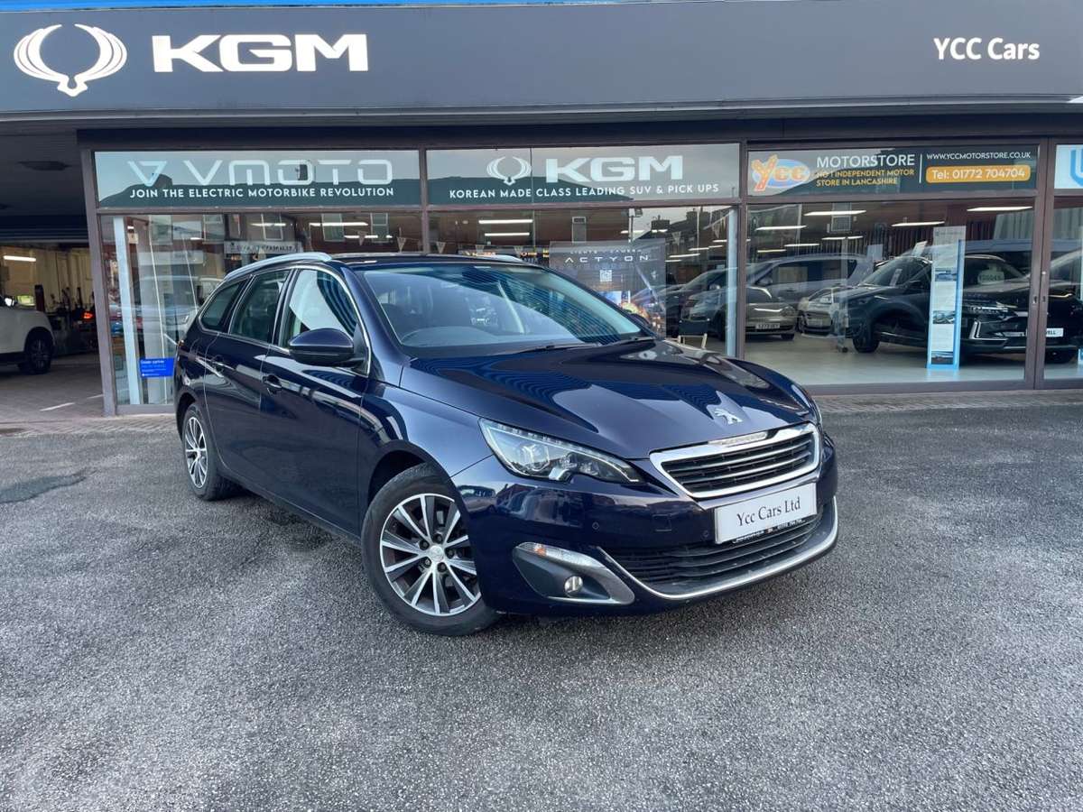 Check out this Peugeot 308 Sw 2015 Diesel Manual
