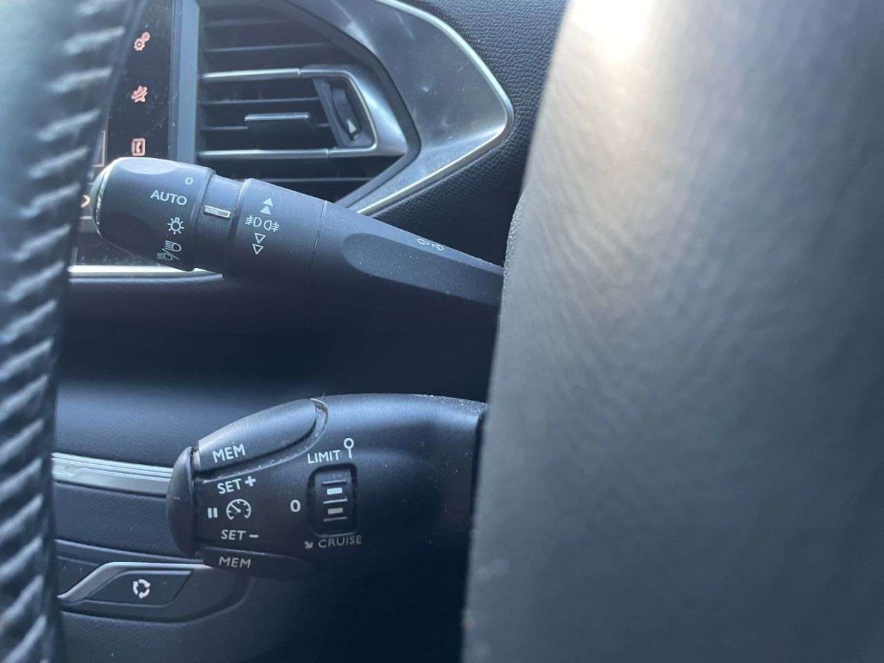 2015 PEUGEOT 308 SW 2015 PEUGEOT 308 SW