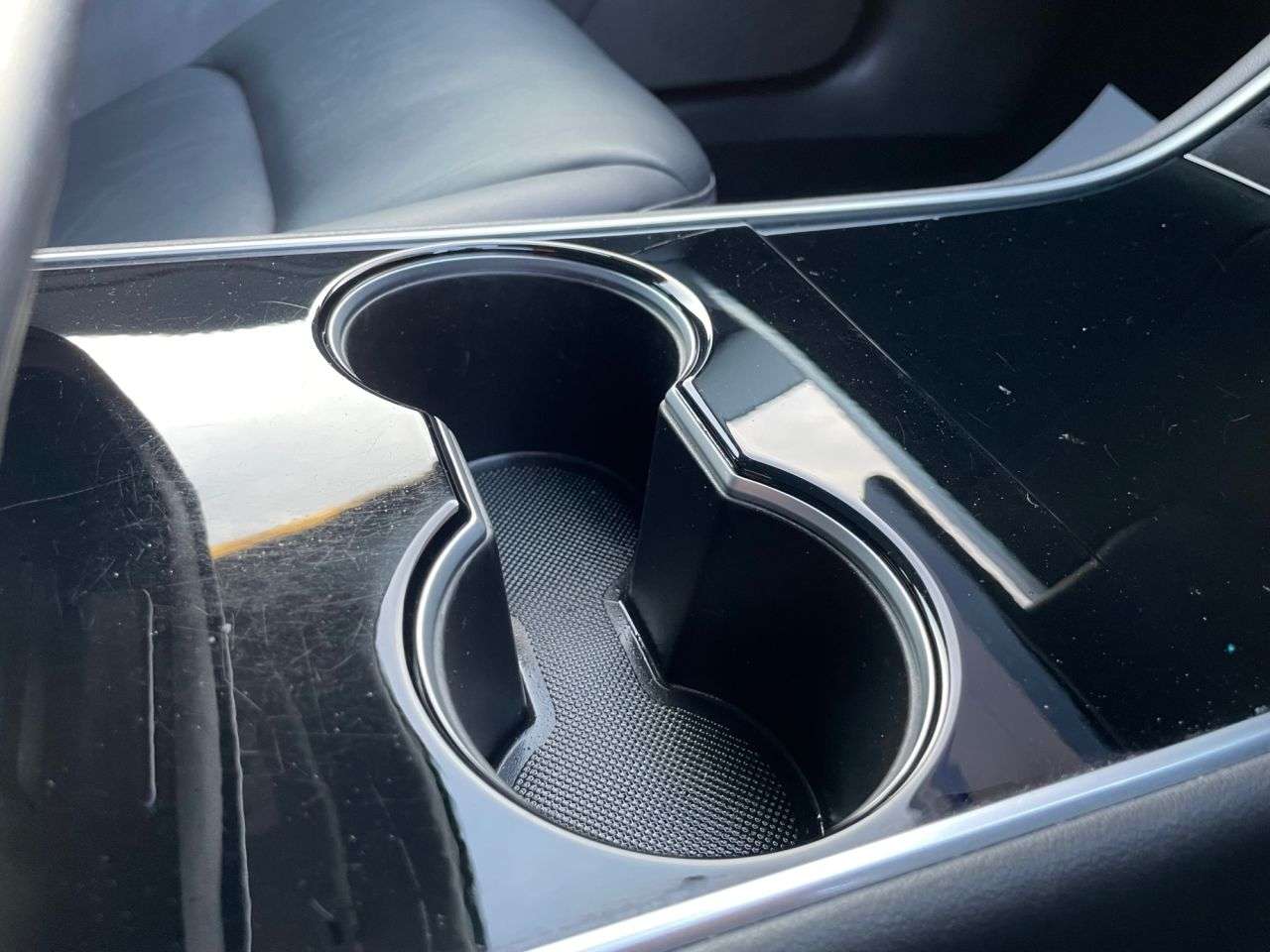 2020 TESLA MODEL 3 2020 TESLA MODEL 3