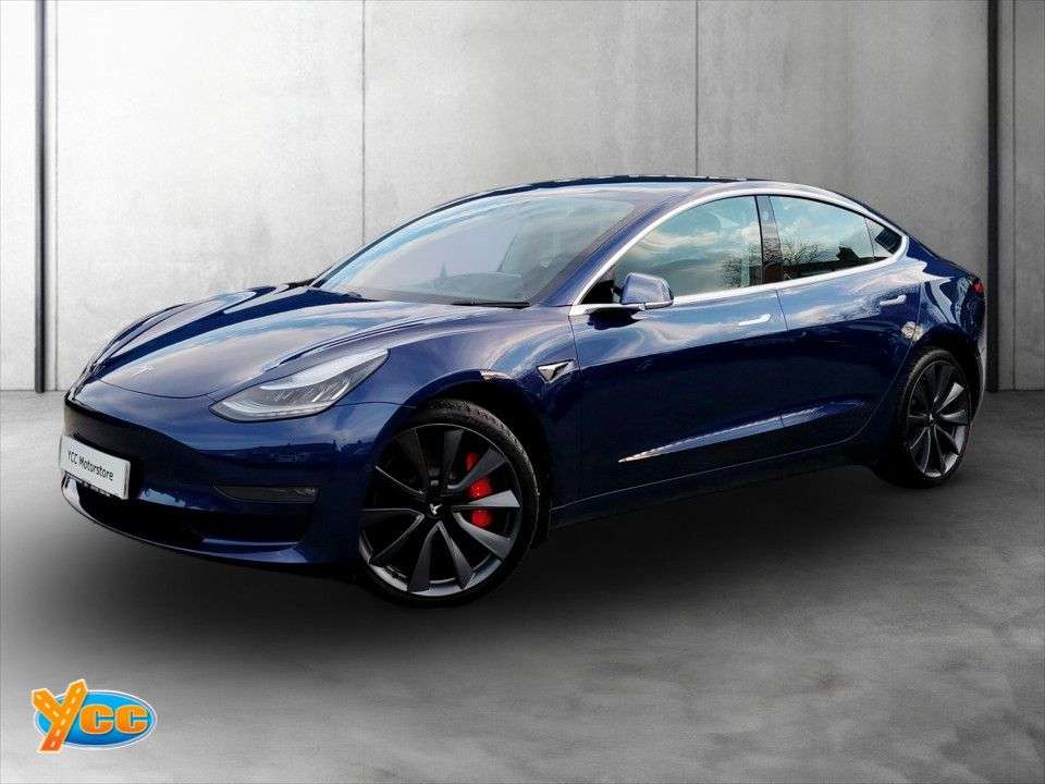 A 2020 TESLA MODEL 3 (Dual Motor) Performance Saloon 4dr Electric Auto 4WDE (Performance Upgrade A 2020 TESLA MODEL 3 (Dual Motor) Performance Saloon 4dr Electric Auto 4WDE (Performance Upgrade