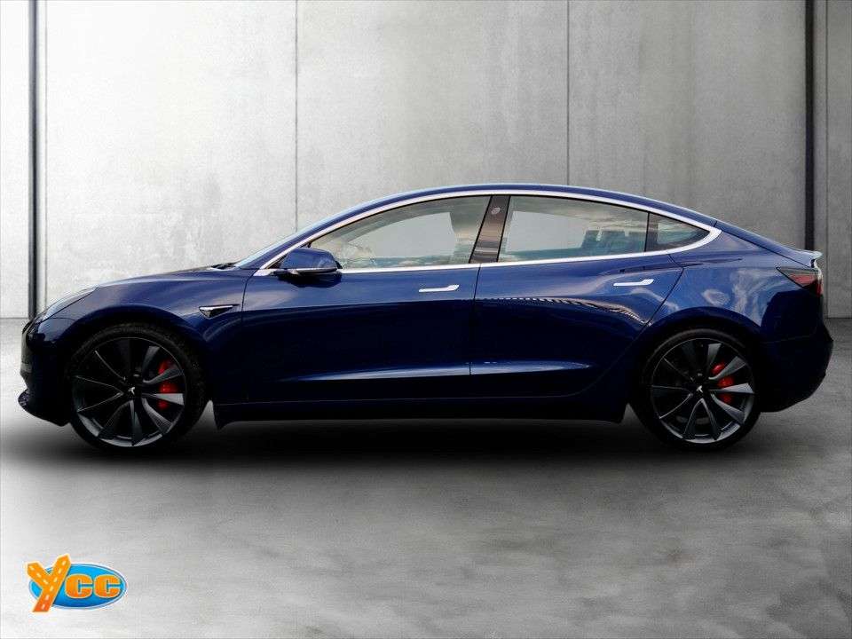 A 2020 TESLA MODEL 3 (Dual Motor) Performance Saloon 4dr Electric Auto 4WDE (Performance Upgrade A 2020 TESLA MODEL 3 (Dual Motor) Performance Saloon 4dr Electric Auto 4WDE (Performance Upgrade