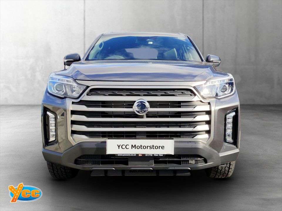 A 2025 KGM MUSSO 2.2D Saracen Pickup Double Cab 4dr Diesel Auto 4WD Euro 6 (202 ps) ROLL BAC A 2025 KGM MUSSO 2.2D Saracen Pickup Double Cab 4dr Diesel Auto 4WD Euro 6 (202 ps) ROLL BAC