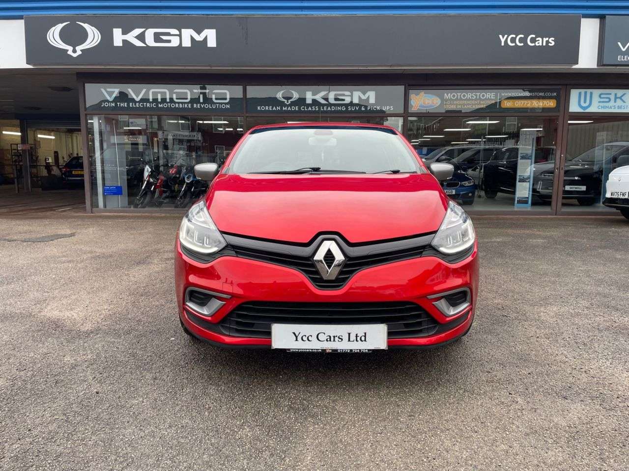 A 2018 RENAULT CLIO 1.5 dCi GT Line Hatchback 5dr Diesel Manual Euro 6 (s/s) (90 ps) 3 STAMP FU A 2018 RENAULT CLIO 1.5 dCi GT Line Hatchback 5dr Diesel Manual Euro 6 (s/s) (90 ps) 3 STAMP FU