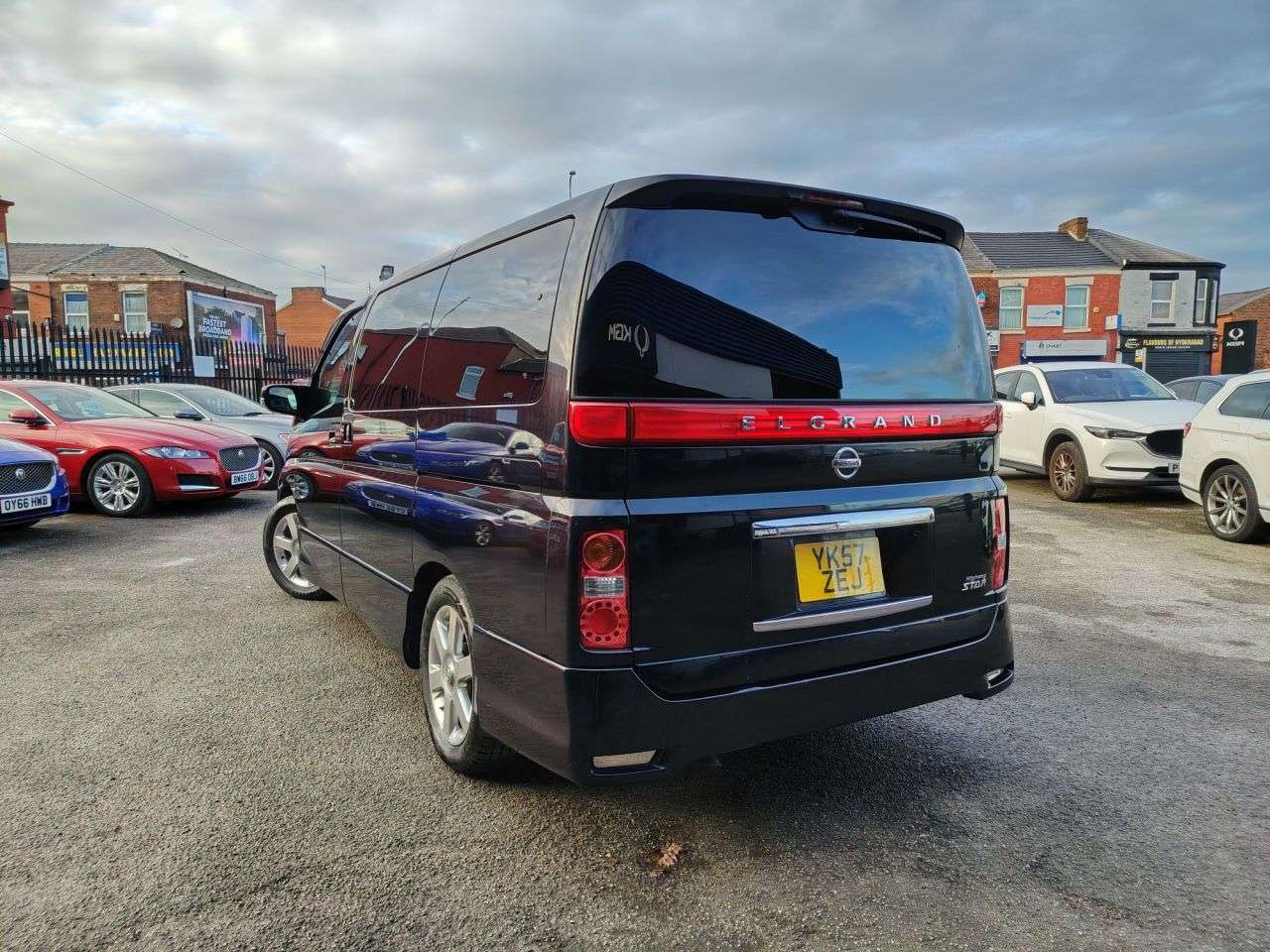A 2008 NISSAN ELGRAND Elgrand GREAT SPEC 8 SEATER MPV VERY CLEAN A 2008 NISSAN ELGRAND Elgrand GREAT SPEC 8 SEATER MPV VERY CLEAN