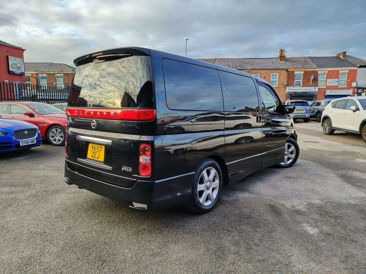 A 2008 NISSAN ELGRAND Elgrand GREAT SPEC 8 SEATER MPV VERY CLEAN A 2008 NISSAN ELGRAND Elgrand GREAT SPEC 8 SEATER MPV VERY CLEAN