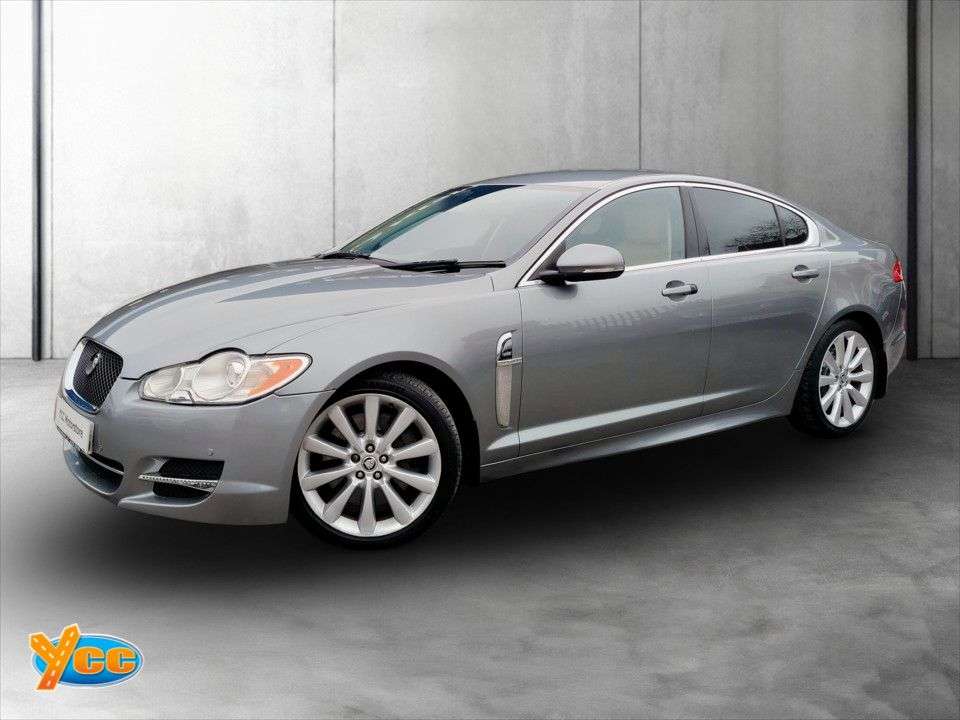 A 2011 JAGUAR XF 3.0d S V6 Luxury Saloon 4dr Diesel Auto Euro 5 (275 ps) 5 STAMP JAG SPECIAL A 2011 JAGUAR XF 3.0d S V6 Luxury Saloon 4dr Diesel Auto Euro 5 (275 ps) 5 STAMP JAG SPECIAL