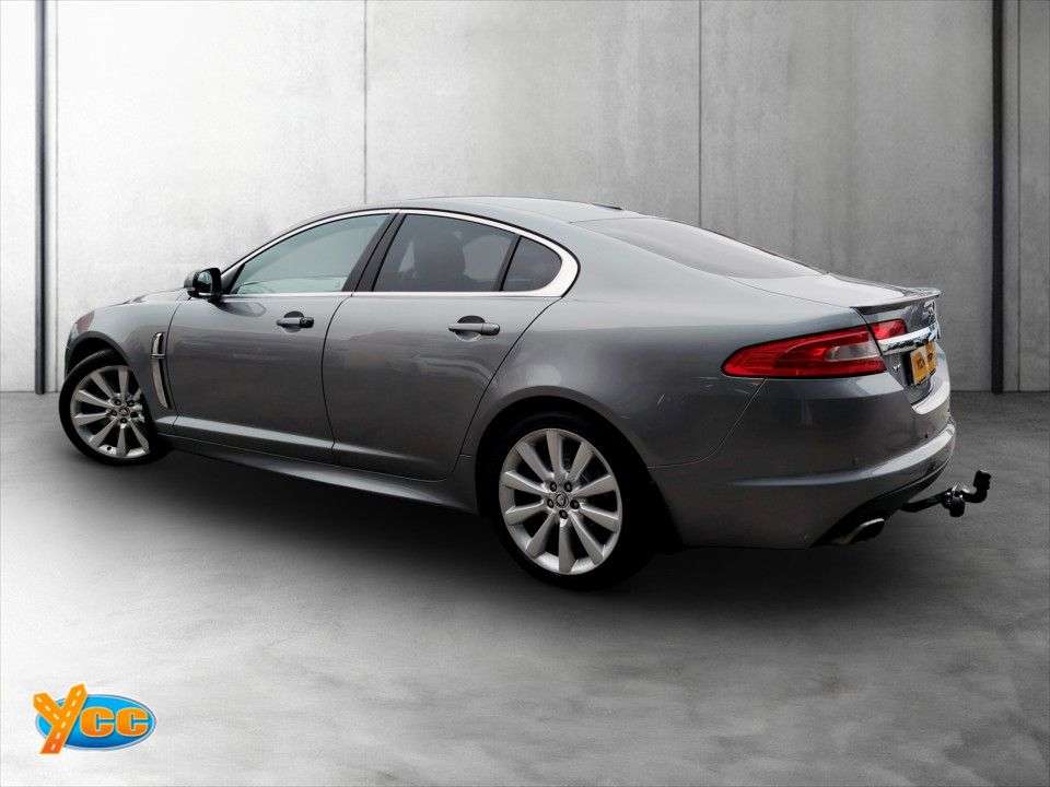 2011 JAGUAR XF 2011 JAGUAR XF