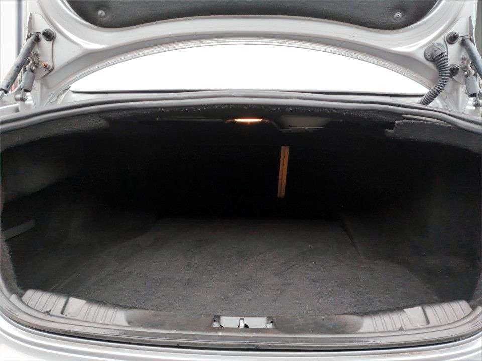 2011 JAGUAR XF 2011 JAGUAR XF