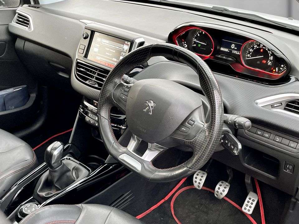2017 PEUGEOT 2008 2017 PEUGEOT 2008