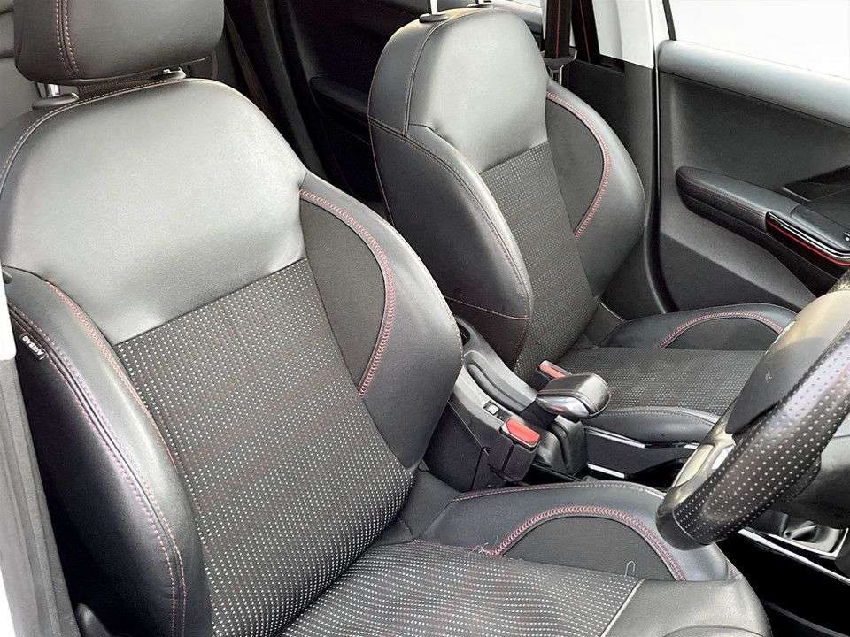 2017 PEUGEOT 2008 2017 PEUGEOT 2008