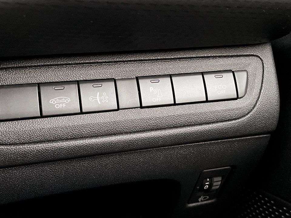 2017 PEUGEOT 2008 2017 PEUGEOT 2008