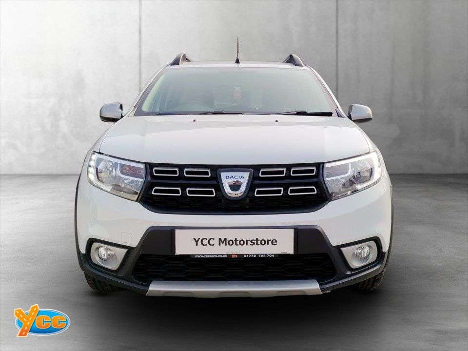 A 2017 DACIA SANDERO STEPWAY 0.9 TCe Laureate Hatchback 5dr Petrol Manual Euro 6 (s/s) (90 ps) JUST ARRI A 2017 DACIA SANDERO STEPWAY 0.9 TCe Laureate Hatchback 5dr Petrol Manual Euro 6 (s/s) (90 ps) JUST ARRI