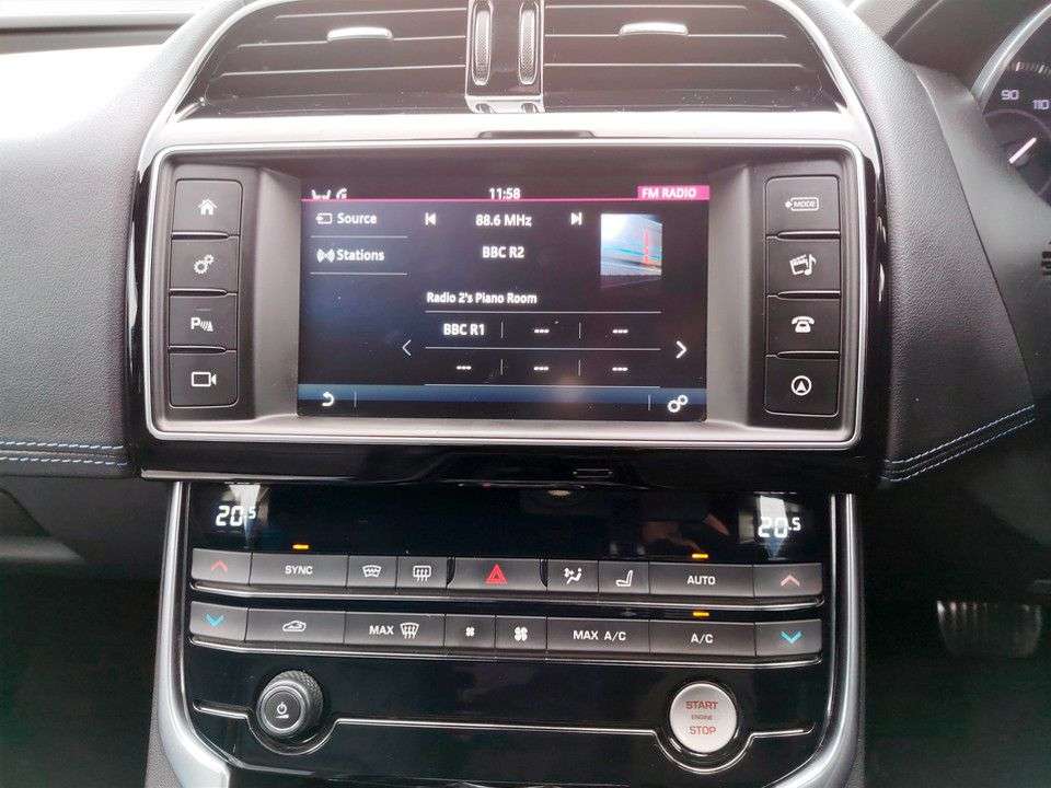 2015 JAGUAR XE 2015 JAGUAR XE