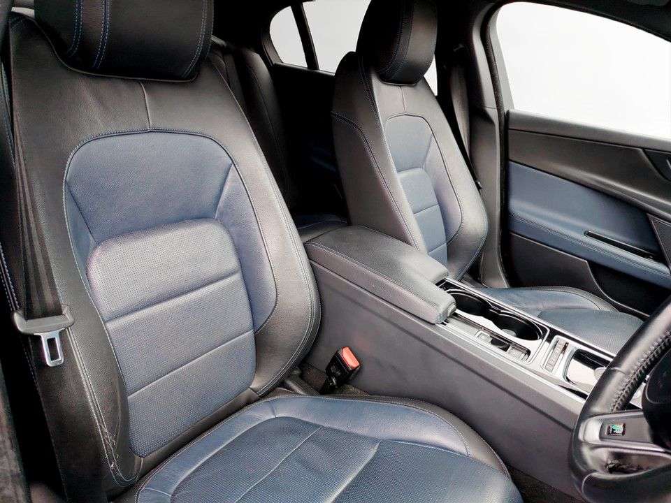 2015 JAGUAR XE 2015 JAGUAR XE