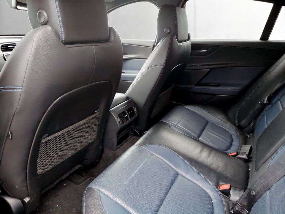 2015 JAGUAR XE 2015 JAGUAR XE