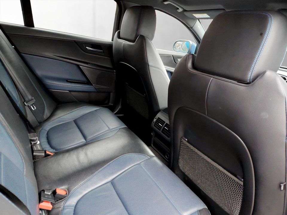 2015 JAGUAR XE 2015 JAGUAR XE