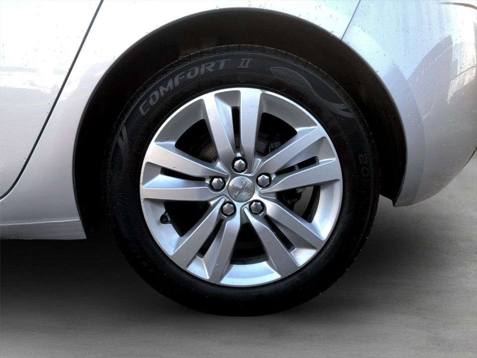 2017 PEUGEOT 308 2017 PEUGEOT 308