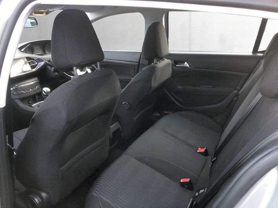 2017 PEUGEOT 308 2017 PEUGEOT 308